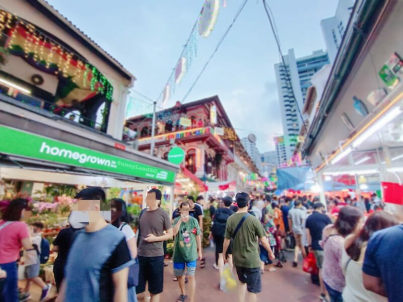 Shophouse Insider: Bustling night scene along Trengganu Street, Chinatown (District 2)
